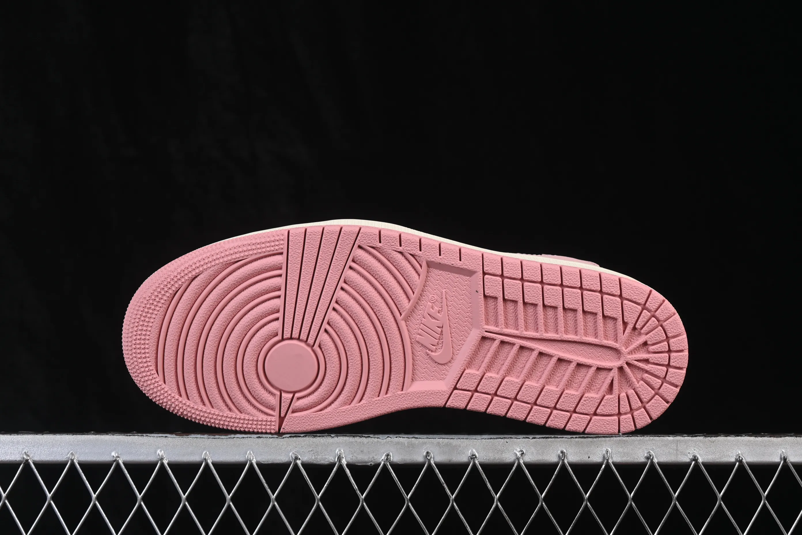 All categories Air Jordan Jordan series basketball shoes Air Jordan 1 Low ZG version Travis Scott x Air Jordan 1 Low OG AJ1 Joe 1 undercut low top full head layer DZ4137-206